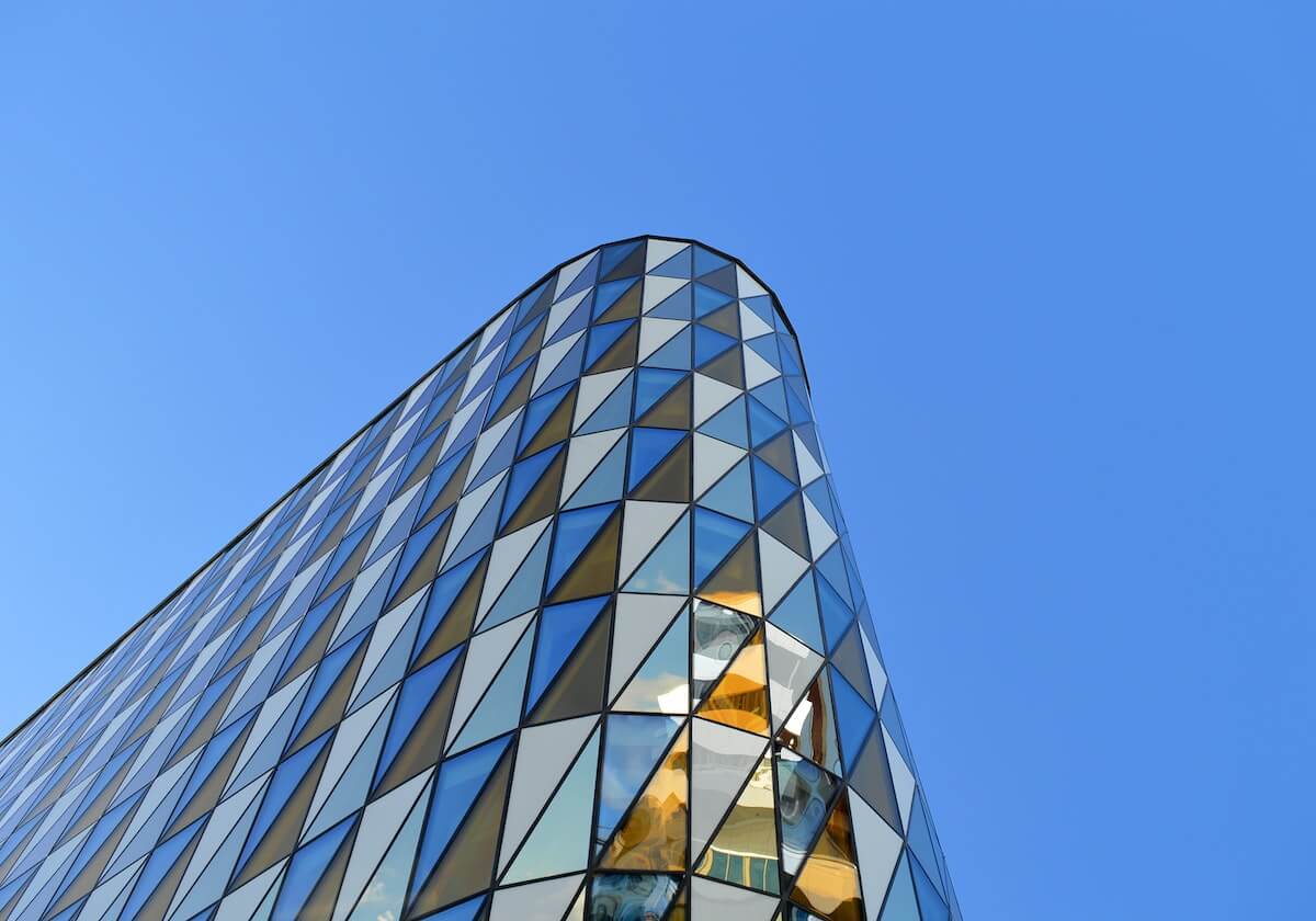 欧冠前瞻:英超三队同日出征,曼城喜鹊主场遇劲敌,蓝军客场战黑马